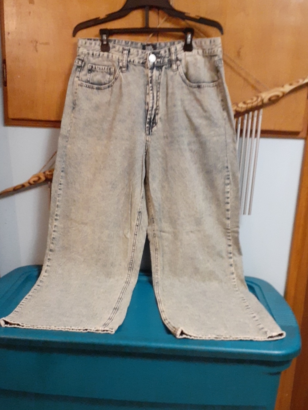 simple society lite wash wide leg jeans
